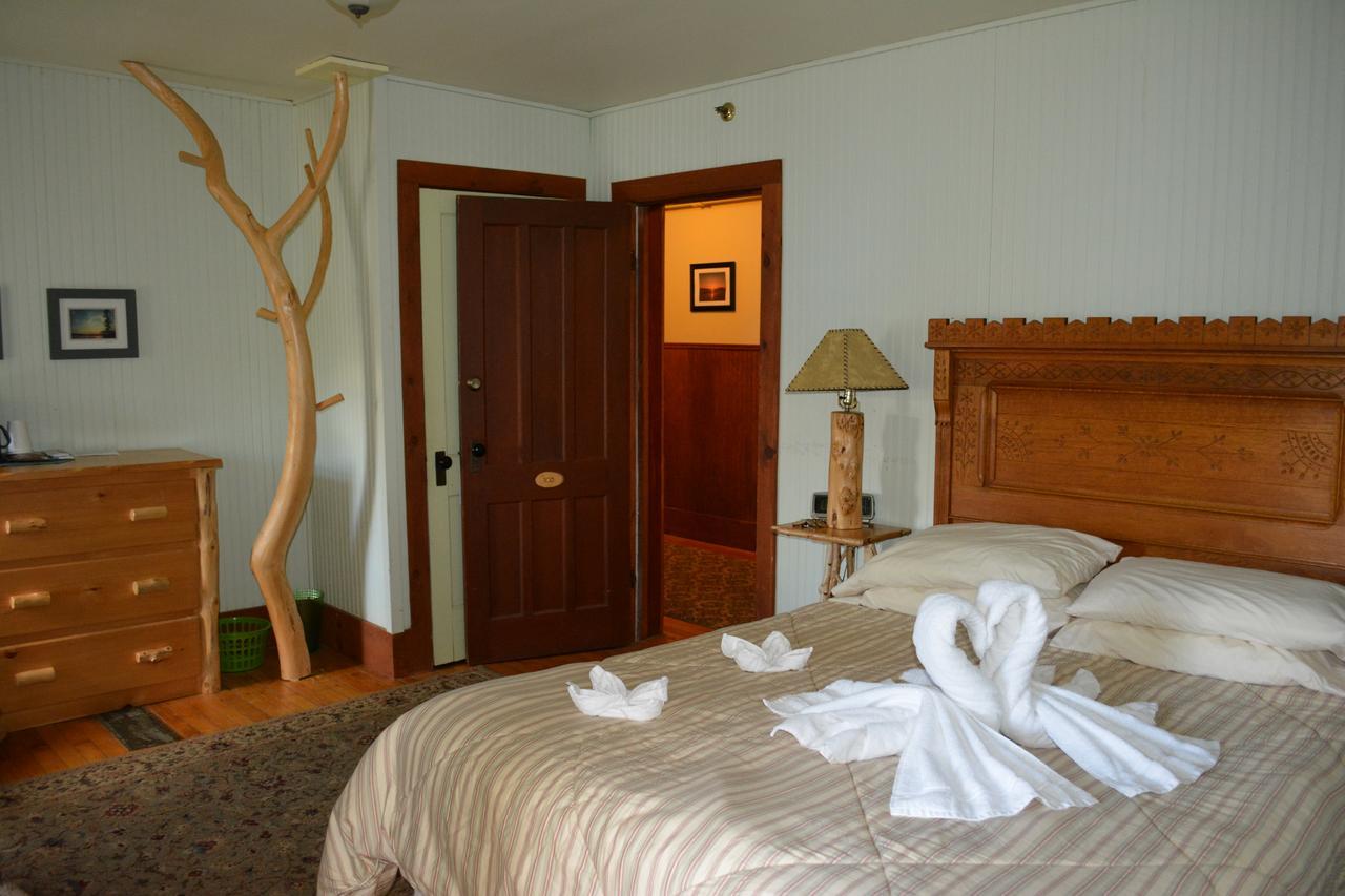 The Woods Inn Inlet Exteriör bild